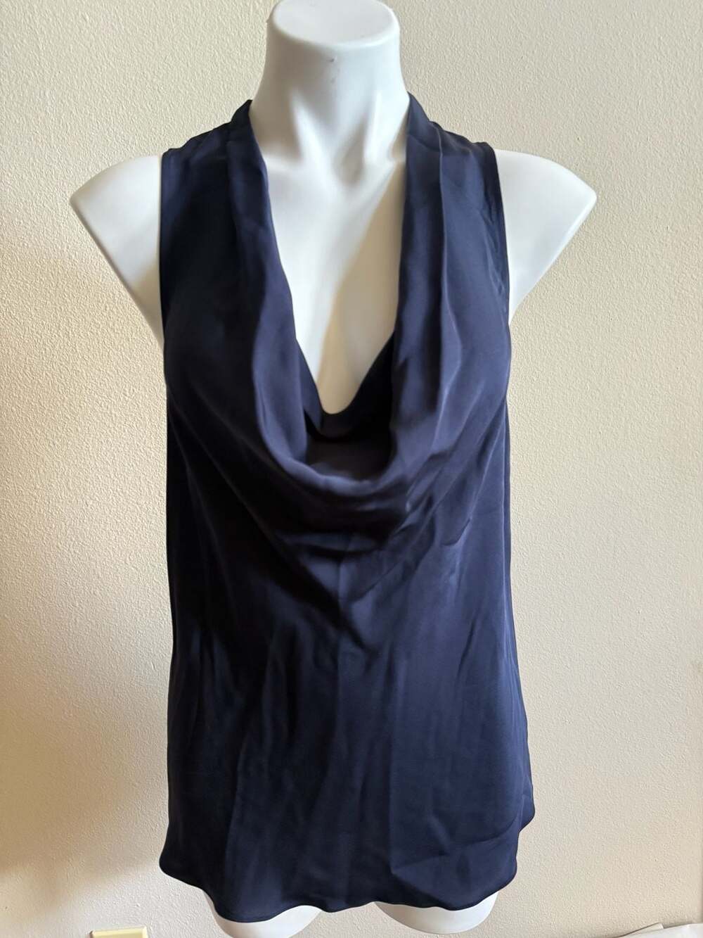 Theory Women's Size M Blue Laural V-Neck Sleeveless 100% Silk Blouse
